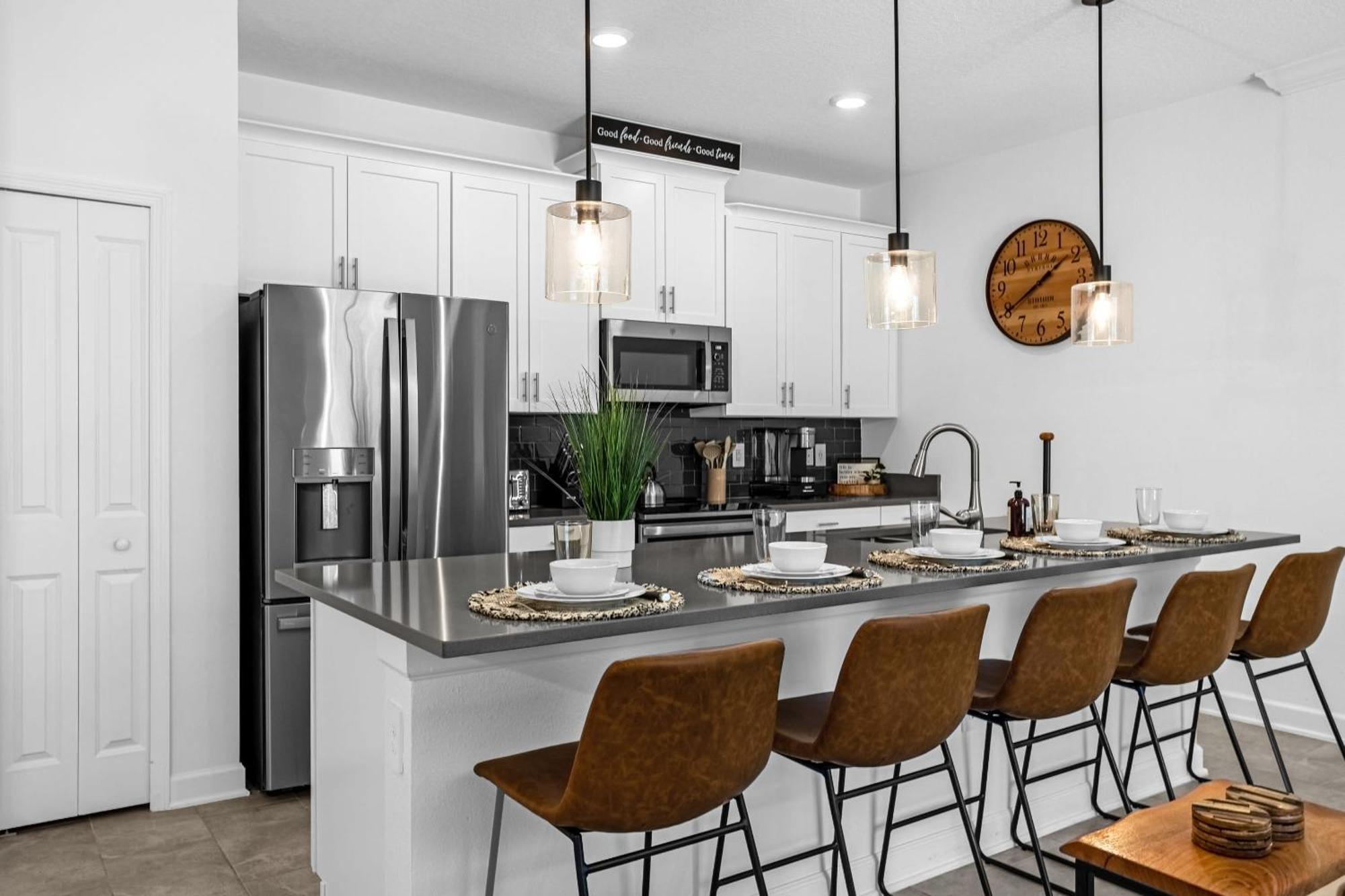 Spacious 4br - Near Disney- With Private Pool