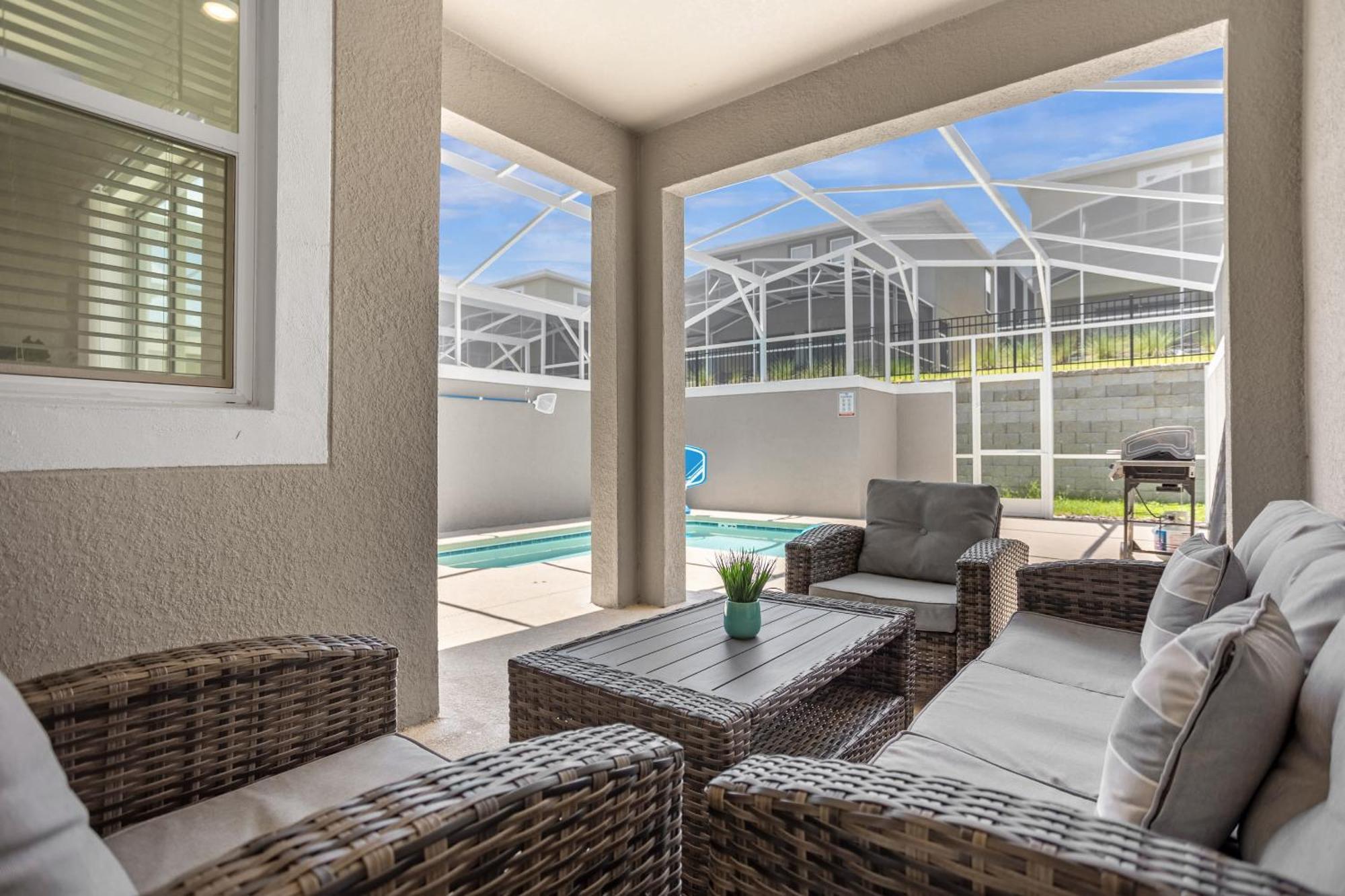 Spacious 4br - Near Disney- With Private Pool * Kissimmee